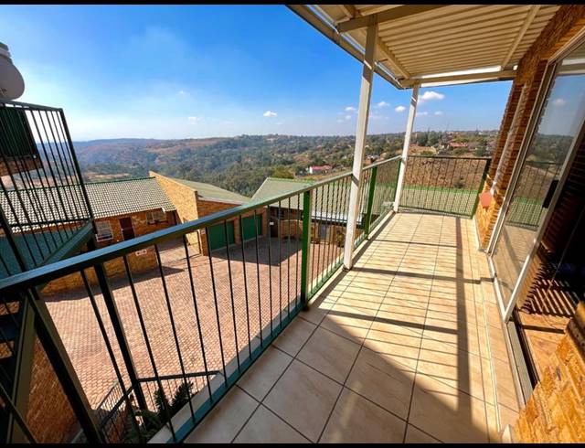 3 BEDROOM TOWNHOUSE FOR SALE IN RANT EN DAL